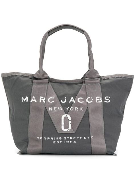 I love and appreciate all my sydizens. Marc Jacobs Logo Tote Bag in Gray - Lyst
