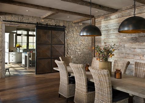 One of the most popular is mismatching chairs. 20 Splendid Dining Rooms with Wooden Sliding Doors | Home ...