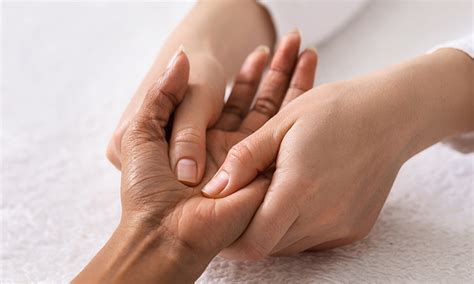 In Good Hands Massage Delivers Compassion And Respect