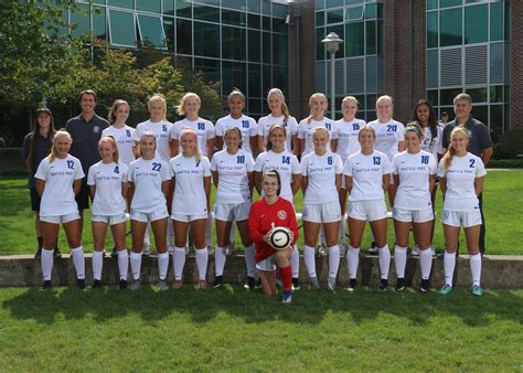 Girls' Soccer - Seattle Preparatory School