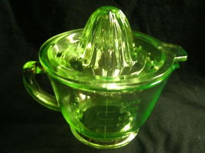 Vaseline Green Depression Glass Measuring Cup Juicer Antique