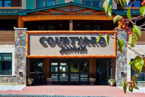 Courtyard Lake George Updated 2021 Prices Hotel Reviews And Photos