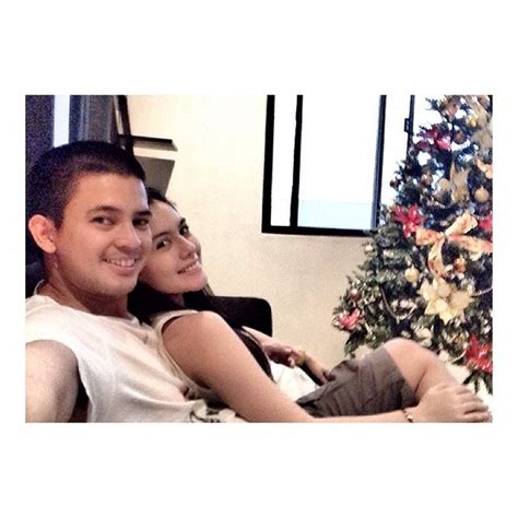 Vickie had at least 1 relationship in the past. LOOK: 38 photos of Vickie Rushton with her ever supportive ...