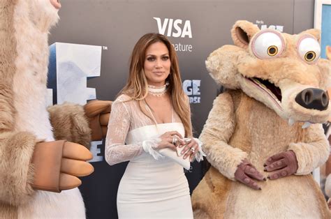 Jennifer lopez belongs to the american nationality. Jennifer Lopez in Vatanika at the "Ice Age: Collision ...