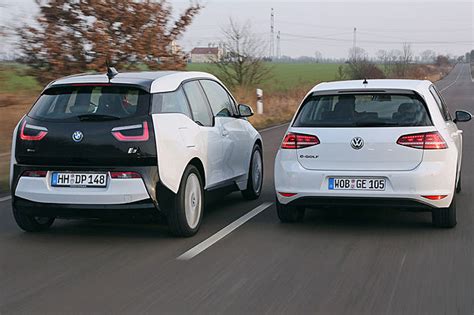 But is a sedan and much equipped :hmm: Video: BMW i3 vs. VW E-Golf - autobild.de