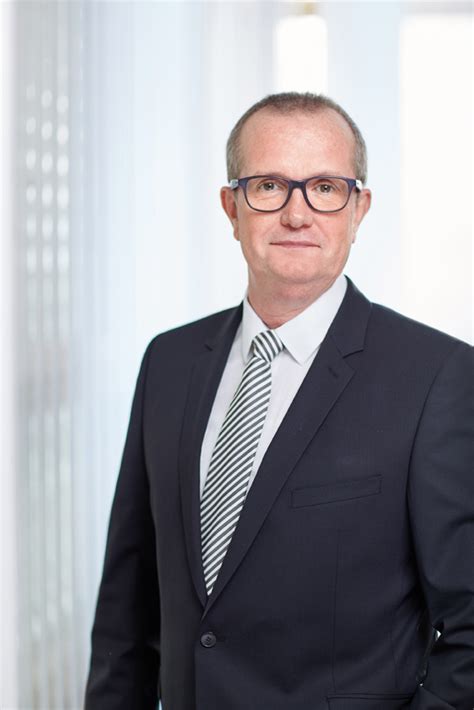 Dr Ulrich Vollert Seit Neues Vorstandsmitglied Bei Der Kkh — Market