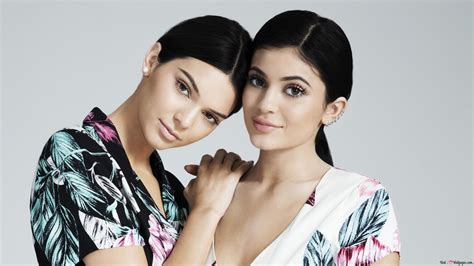 Kendall And Kylie Jenner Gorgeous Sibling Models Pacsun Shoot 4k Wallpaper Download