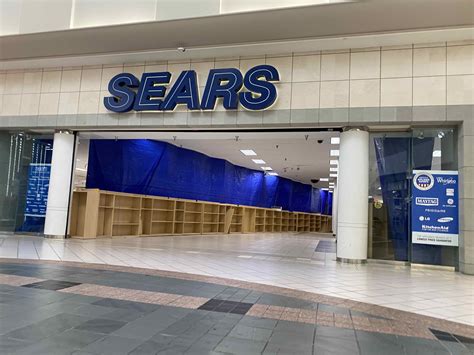 Sears Willowbrook Mall Experiment Is Closing Houston Historic Retail