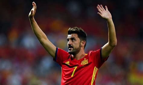David villa sánchez is a spanish retired professional footballer who played as a striker. David Villa presenta su propio equipo de FIFA 18 ...