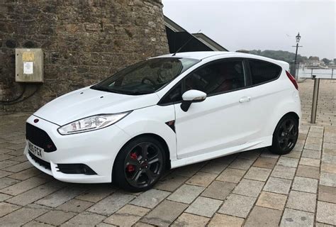 Price Dropped Ford Fiesta St 3 2015 Frozen White Low Mileage 1
