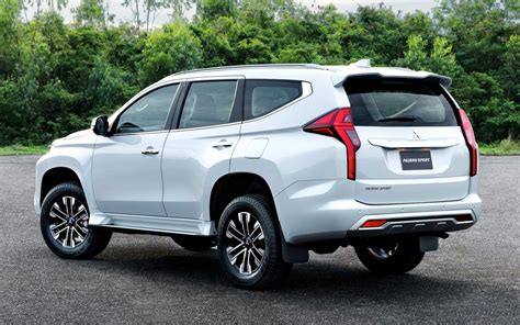 Mitsubishi Pajero Sport Gt Premium 2020 Suv Drive