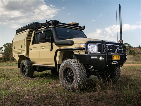 Suddenly the cruiser is in its ideal environment. DTOUR: 79 Series Landcruiser Custom | Loaded 4X4