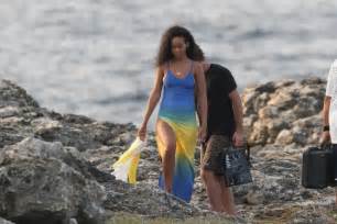 rihanna hot bikini photos 18 gotceleb