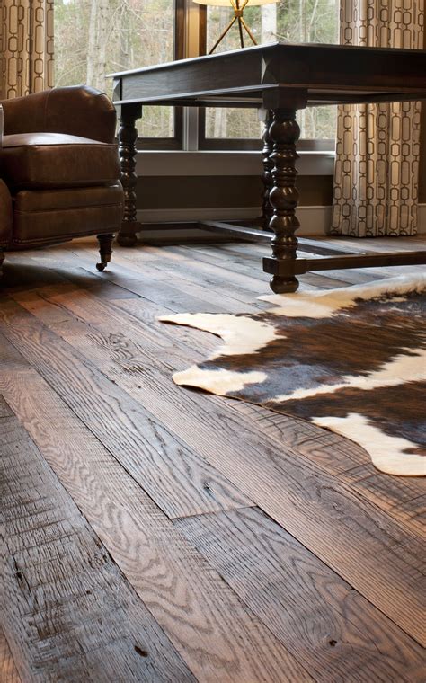 Reclaimed Antique Oak In Our Carolina Character© Floor Style With A
