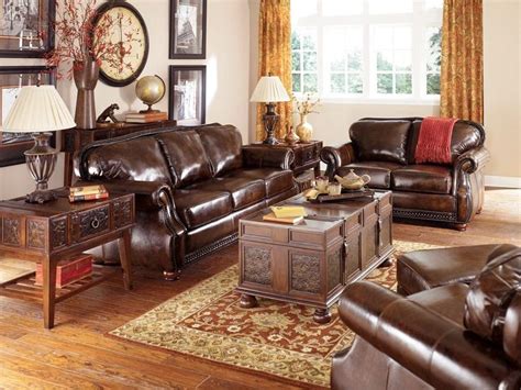 VINTAGE LIVING ROOM IDEAS – Classic theme seems timeless inspiration we