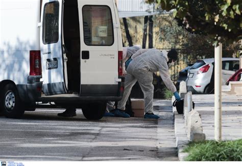 Γνωρίζει κανείς αν πράγματι έχουν πάει τα #τεεμ στον #δανέλλης ή απλά έχουν βάλει #μουσαμάδες στην είσοδο της πολυκατοικίας με τη μορφή αστυνομικών;δοκιμασμένη πρακτική πάντως η 2η+με. Ήθελαν θύματα! Με καρφιά και μαύρη πυρίτιδα η βόμβα στην ...