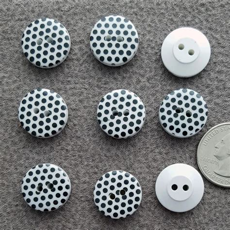 9 Vintage Polka Dot Buttons Mint Condition Toinettes Vintage