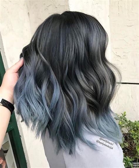 Ce Ombré Gris Avec Lautre Bleu In 2019 Grey Hair Dye Ombre Hair