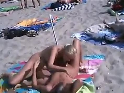 Het Openbare Strand Sex Bekijk Gratis Op Een Groot Archief Met Porno
