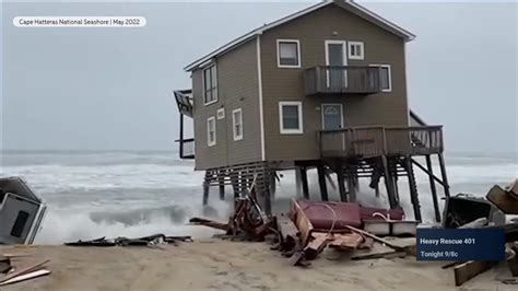 Outer Banks Houses Collapse Into The Atlantic Videos From The Weather