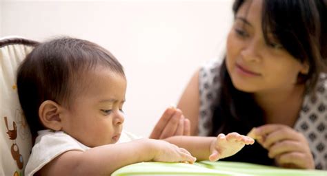 Weaning is a vital process in which your baby transitions from breastmilk or formula to food. Baby food by age: seven to nine months - BabyCenter India