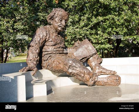 Washington Dc Usa Albert Einstein Memorial Bronze Sculpture On The