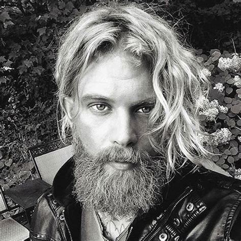What beard styles work for your face shape? 33 Beard Styles For 2017 | Men's Hairstyles + Haircuts 2017