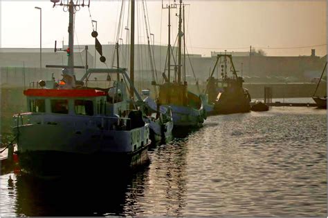 Lincolnshire Cam Grimsby Fishdocks 1 Of 2