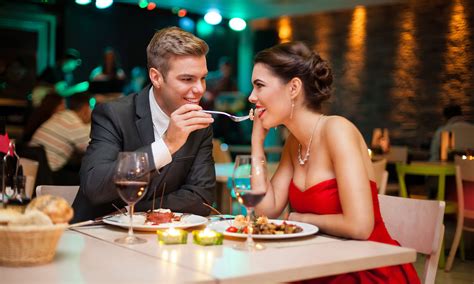 couple at table romantic dinners dating pictures date dinner
