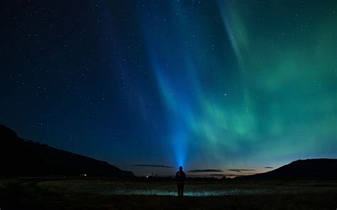 Download Wallpaper 3840x2400 Starry Sky Silhouette Northern Lights