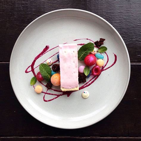You should see a purple box with an instagram symbol in it. instagram-chef-jacques-la-merde-plating-junk-food-like ...