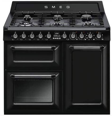 En los fuegos podrás cocinar de la manera tradicional todas tus recetas del día a día. Smeg TR103BL - Cocina con Placa de Gas y 3 Hornos ...
