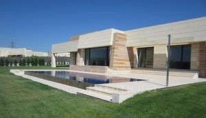 Messiss haus in barcelona (innen & außen design). クリスティアーノロナウドのセレブ生活全貌!家は豪邸、車は高級車、結婚予定の彼女はモデルとすごい! | エンタメ ...