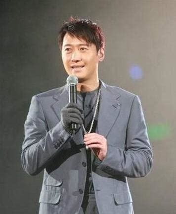 The site owner hides the web page description. 黎明郭富城首秀综艺，原来天王这么接地气，郭富城还如此逗比
