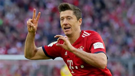 Career stats (appearances, goals, cards) and transfer history. Robert Lewandowski Makes Not So Subtle Dig at Borussia ...