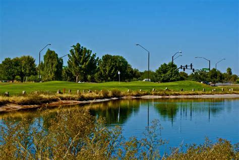 Greenfield Lakes Golf Course In Gilbert