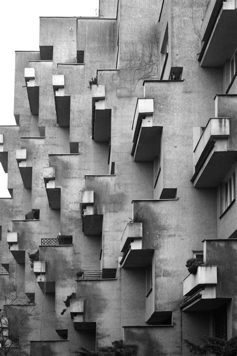 balkons van een wooncomplex in warschau foto van weronika dudka uit 2016 abstract artwork