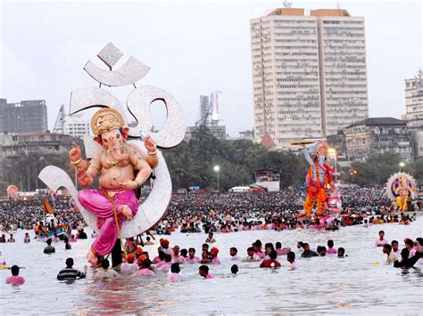 Top 8 Reasons To Visit Mumbai During Ganesh Chaturthi