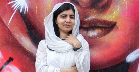 Malala yousafzai's teen vogue cover story: Malala Yousafzai Joins Instagram on Her 21st Birthday ...