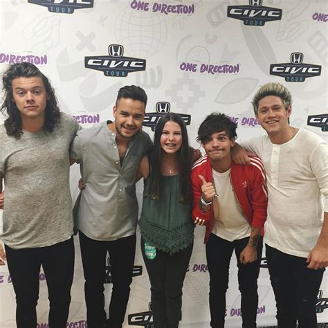 Watch this video before you do! One Direction Nederland / One Direction Holland: One ...