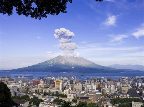 Japan On ‘highest Alert As Sakurajima Volcano Erupts Herald Sun