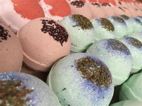 400 Assorted Bath Bombs - $1.21 each