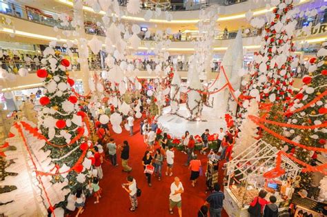 SAYS Top 12 MustSee Christmas Mall Decorations In Malaysia This 2013