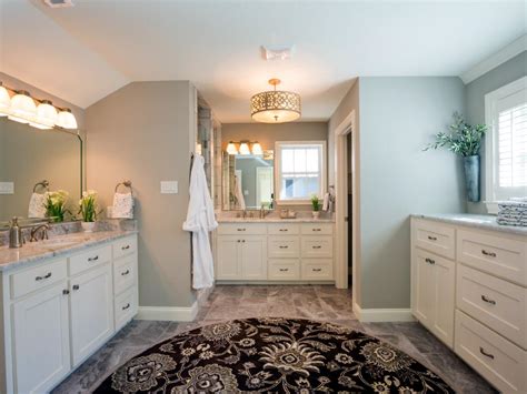 El moussa industrial bedroom design flip or flop hgtv shows hgtv star episodes series home renovation flipping kitchen remodel. Fixer Upper: Joanna Gaines' Best Outfits | HGTV's ...