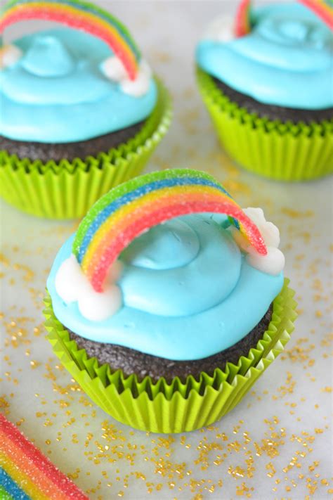 Rainbow Cupcakes With A Hidden Surprise Mommys Fabulous Finds