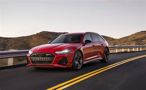 The interior has a new standard trim called carbon twill. Essai de la prochaine Audi RS6 Avant - L'Automobile Magazine