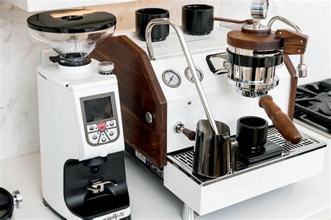A la marzocco espresso machine is an ideal choice for any coffee shop environment. The 5 Best Espresso Machines You Can Buy - Clive Coffee