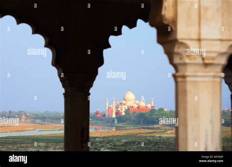 India Uttar Pradesh Taj Mahal View From Agra Fort Stock Photo Alamy