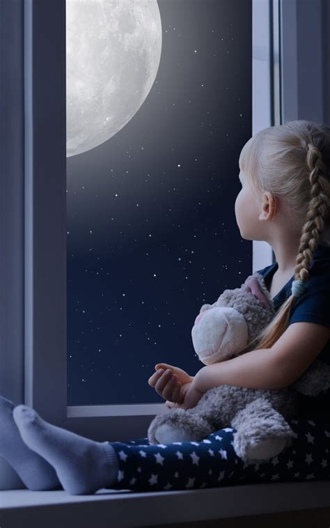 I always feel sad when i look at the creasent moon. Little Girl Sad Window Teddybear Night Moon 8K Wallpaper ...