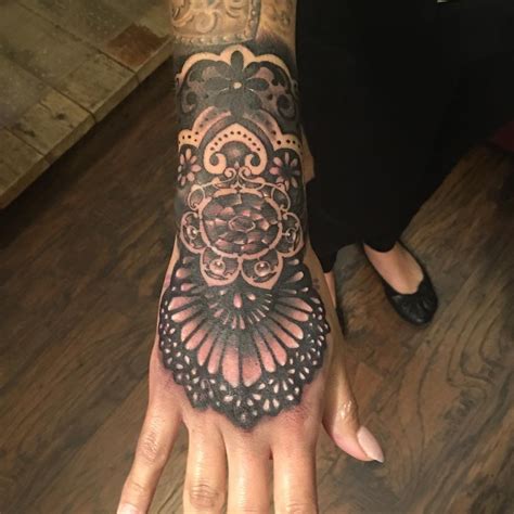 75 Best Hand Tattoo Designs Designs And Meanings 2019